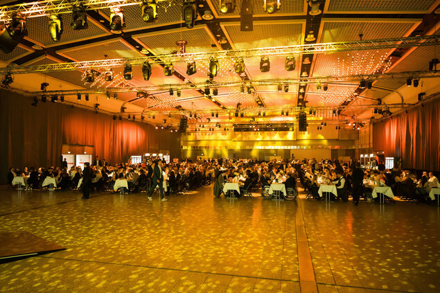 Festliche Bankettbestuhlung in Halle 1 anlässlich der Felix Award Sportlergala in der Messe Dortmund.